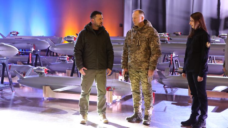 Selenskyj: New combat drone can target objectives in Siberia